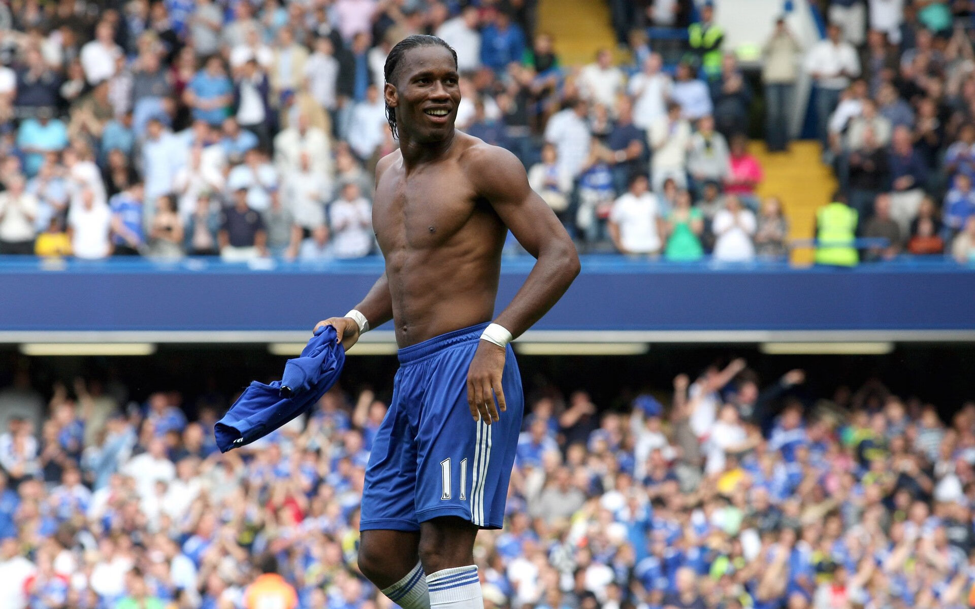 《电竞装备升级：最受欢迎的硬件选择指南》，电竞配件有哪些